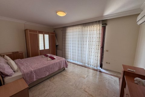 ویلا در  Kestel ، ترکیه 3 خوابه ، 350 متر مربع.  شماره 217431 - 6