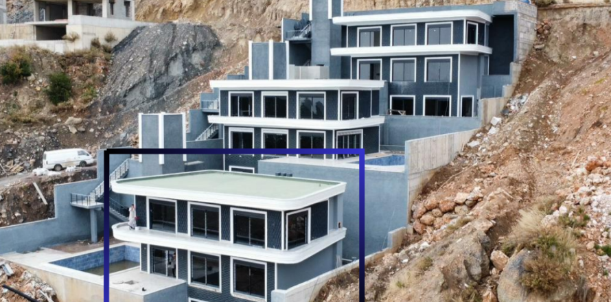 4+1 Villa  in Alanya, Antalya, Turkey No. 221065