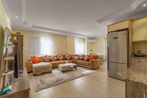 2+1 Lägenhet  i Mahmutlar, Antalya, Turkiet Nr. 221066