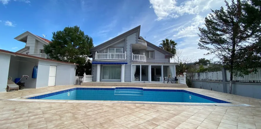 6+1 Lejlighed  i Tyrkiet Nr. 224089