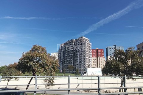 Продажа квартиры в Стамбуле, Турция 2+1, 79м2, №212795 – фото 16