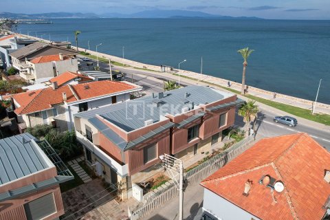 Villa  5+1  İzmir, Türkiye №212797 - 1
