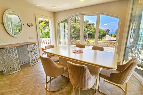 Продажа виллы  в Каргыджаке, Аланье, Анталье, Турция 2+2, 200.0м2, №213743 – фото 18