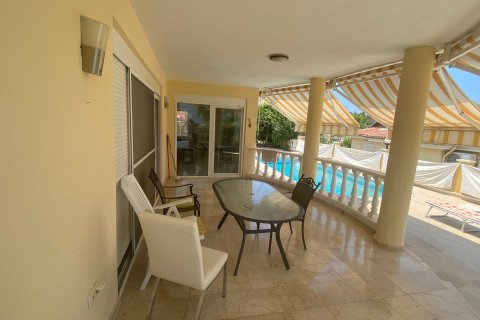 Продажа виллы  в Каргыджаке, Аланье, Анталье, Турция 2+1, 220.0м2, №213741 – фото 15