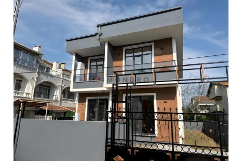 Villa for sale  in Silivri, Istanbul, Turkey, 5 bedrooms, 286m2, No. 224528 – photo 2