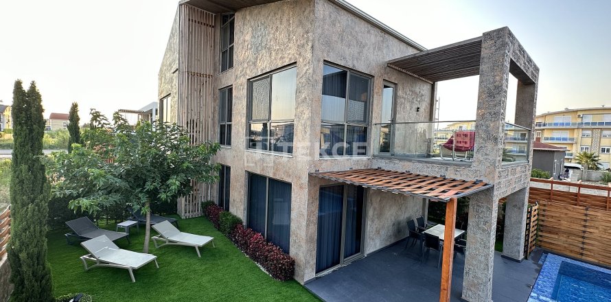 3+1 Villa  i Serik, Antalya, Turkiet Nr. 223356
