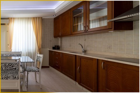 4+2 Leilighet  i Mahmutlar, Antalya, Tyrkia Nr. 219302 - 6