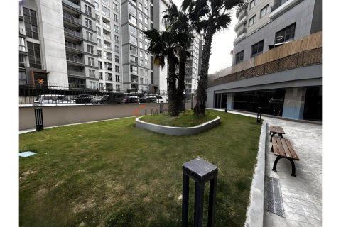 1+1 Wohnung  in Küçükçekmece, Istanbul, Türkei Nr. 224444 - 20