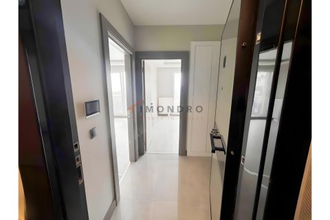 1+1 Wohnung  in Küçükçekmece, Istanbul, Türkei Nr. 224444 - 14