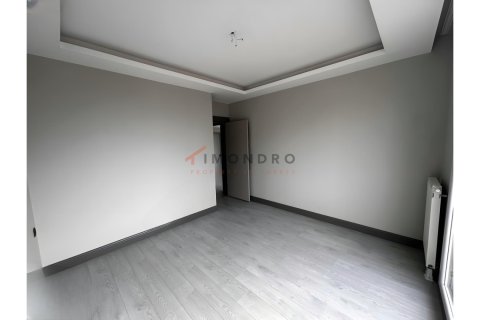 1+1 Wohnung  in Küçükçekmece, Istanbul, Türkei Nr. 224444 - 12