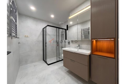 3+1 Wohnung  in Kadikoy, Istanbul, Türkei Nr. 224443 - 9