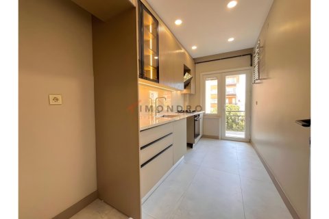 3+1 Wohnung  in Kadikoy, Istanbul, Türkei Nr. 224443 - 12