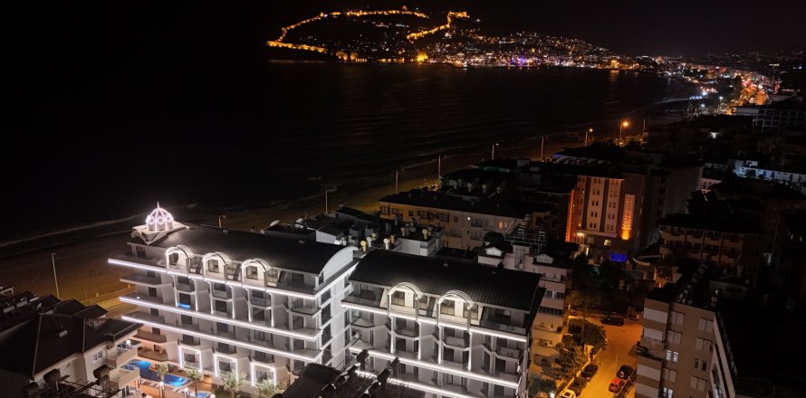 4+1 Lägenhet i Oba, Antalya, Turkiet Nr. 227671