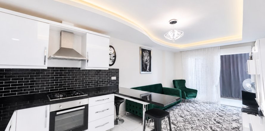 1+1 Lejlighed  i Mahmutlar, Antalya, Tyrkiet Nr. 227672