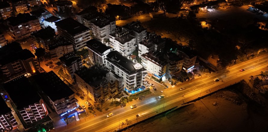 3+1 Lägenhet  i Oba, Antalya, Turkiet Nr. 227670