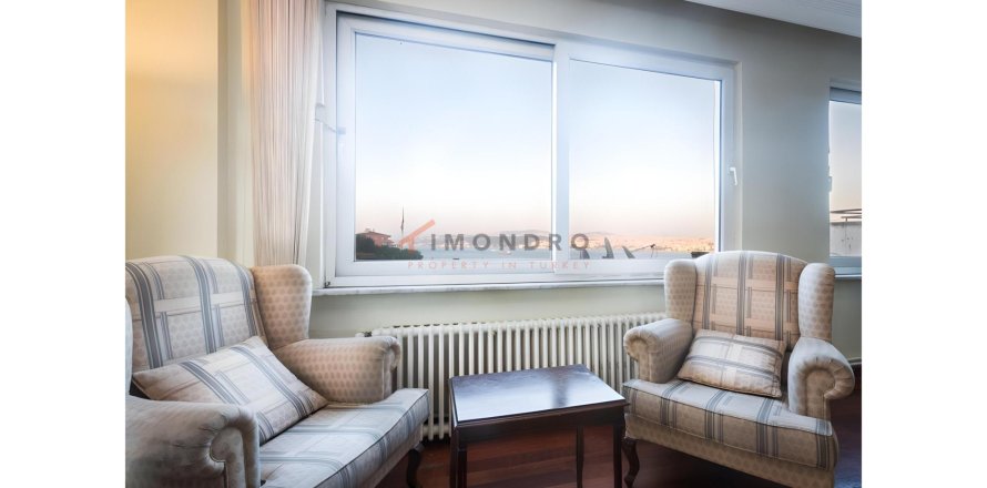 آپارتمان در Beyoglu، Istanbul ، ترکیه 3 خوابه ، 125 متر مربع. شماره 215019