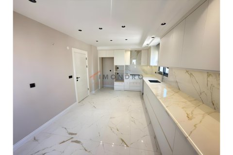 آپارتمان در  Manavgat ، ترکیه 4 خوابه ، 175 متر مربع.  شماره 215013 - 5