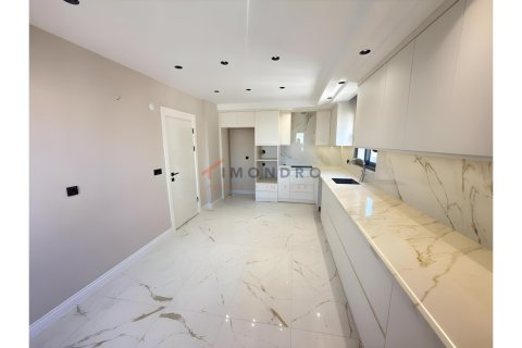 آپارتمان در  Manavgat ، ترکیه 4 خوابه ، 175 متر مربع.  شماره 215013 - 3