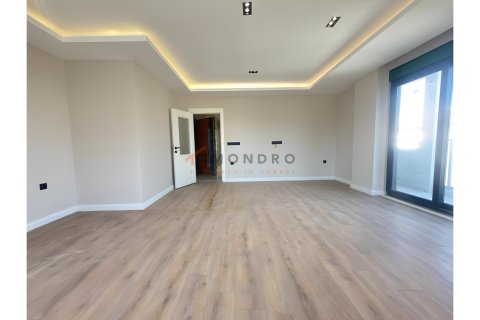 آپارتمان در  Manavgat ، ترکیه 4 خوابه ، 175 متر مربع.  شماره 215013 - 8