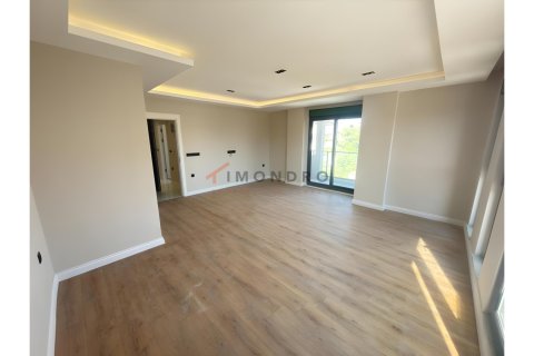 آپارتمان در  Manavgat ، ترکیه 4 خوابه ، 175 متر مربع.  شماره 215013 - 16