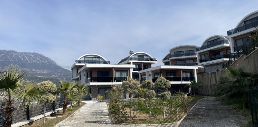 ویلا در Alanya ، ترکیه 3 خوابه ، 200 متر مربع. شماره 217627