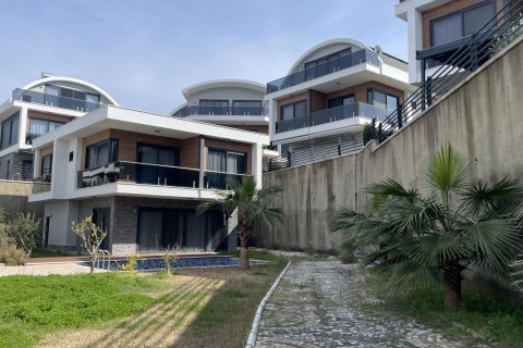 ویلا در Alanya ، ترکیه 3 خوابه ، 200 متر مربع. شماره 217627 - 2