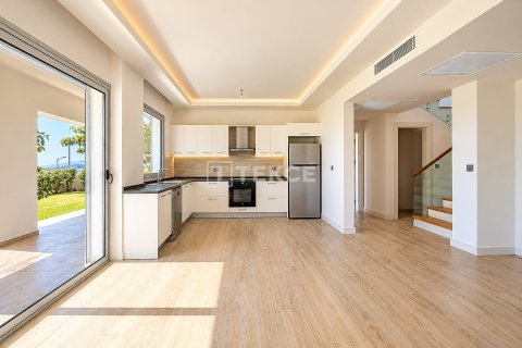 6+2 Villa i Bodrum, Mugla, Tyrkia Nr. 237914 - 15
