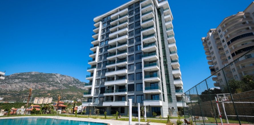 1+1 Apartment  in Mahmutlar, Antalya, Turkey No. 108042