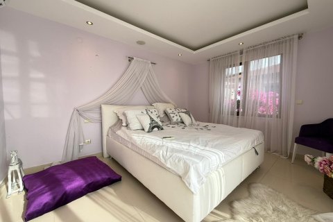 Villa for sale  in Alanya, Antalya, Turkey, 3 bedrooms, 250m2, No. 217346 – photo 16