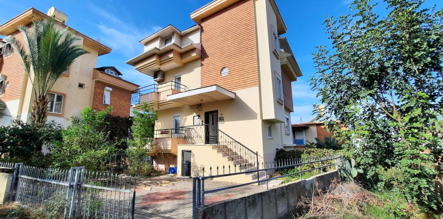 5+2 Villa  in Kestel, Schleimbeutel, Türkei Nr. 217352