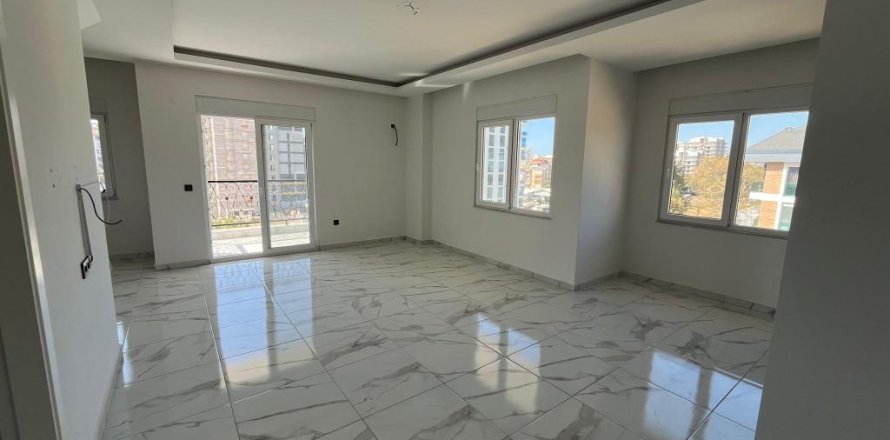 Lejlighed  i Mahmutlar, Antalya, Tyrkiet Nr. 213163