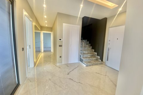 Продажа квартиры  в Аланье, Анталье, Турция 5+1, 260м2, №217965 – фото 11