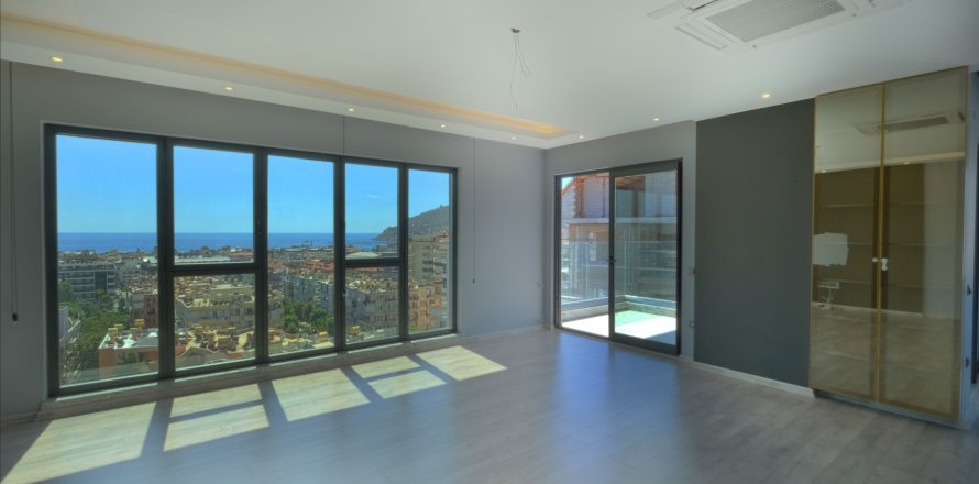 Квартира 5+1 в Аланье, Анталья, Турция №217965