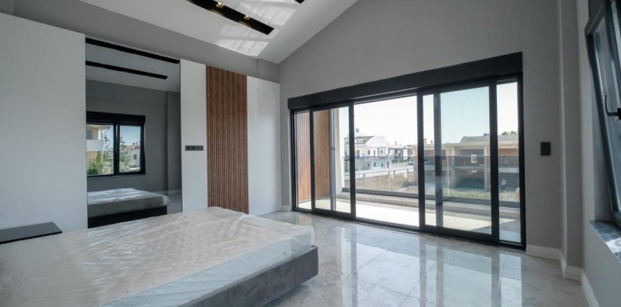 4+1 Villa i Antalya, Tyrkia Nr. 228540