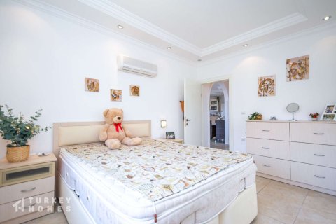 Продажа квартиры  в Аланье, Анталье, Турция 3+1, 155м2, №232998 – фото 11