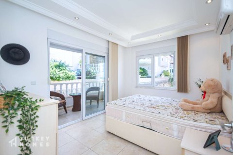 Продажа квартиры  в Аланье, Анталье, Турция 3+1, 155м2, №232998 – фото 10