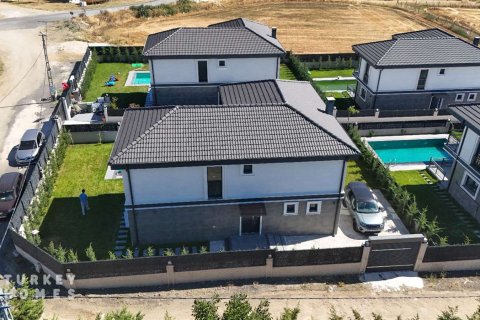 Villa 4+1 İstanbul, Türkiye №233001 - 16