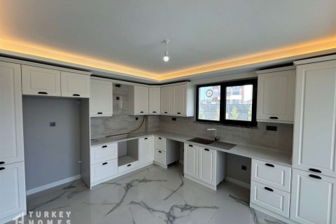 Villa 4+1 İstanbul, Türkiye №233001 - 6