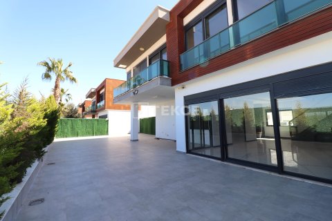 5+1 Villa  i Dosemealti, Antalya, Tyrkiet Nr. 222163 - 9