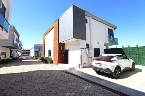 5+1 Villa  i Dosemealti, Antalya, Tyrkiet Nr. 222163 - 10