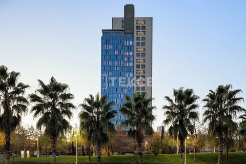 آپارتمان در  Esenyurt ، ترکیه 5 خوابه ، 315 متر مربع.  شماره 224401