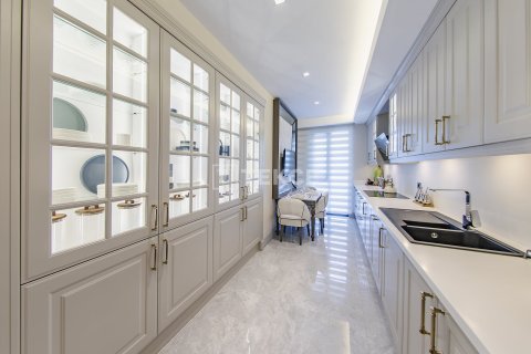 آپارتمان در  Esenyurt ، ترکیه 5 خوابه ، 315 متر مربع.  شماره 224401 - 20