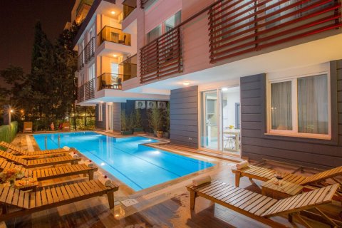 Продажа отеля в Ларе, Анталье, Турция, №213224 – фото 1