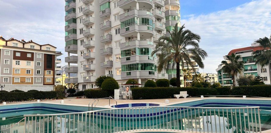 2+1 Apartment  in Alanya, Antalya, Turkey No. 213228