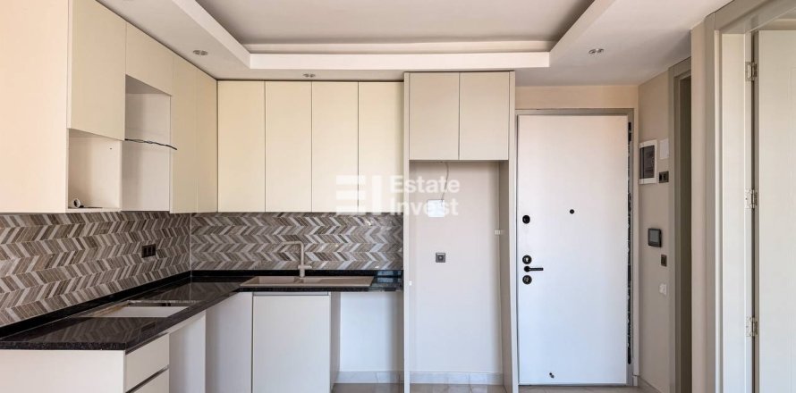 1+1 Apartment  in Alanya, Antalya, Turkey No. 221873