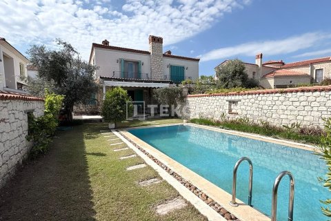 3+1 Villa  in Cesme, Izmir, Türkei Nr. 224725 - 3