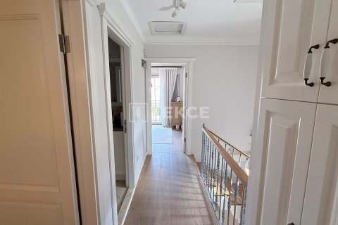 3+1 Villa  in Cesme, Izmir, Türkei Nr. 224725 - 29