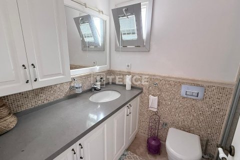 3+1 Villa  in Cesme, Izmir, Türkei Nr. 224725 - 25