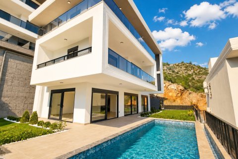 آپارتمان در  Alanya ، ترکیه 528 متر مربع.  شماره 224722
