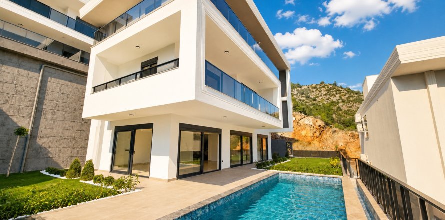 آپارتمان در  Alanya ، ترکیه 528 متر مربع.  شماره 224722